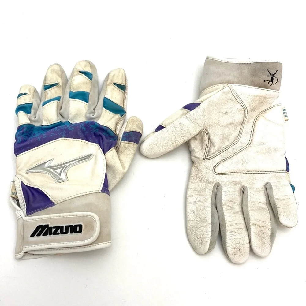 Mizuno Women's White Softball Batting Gloves